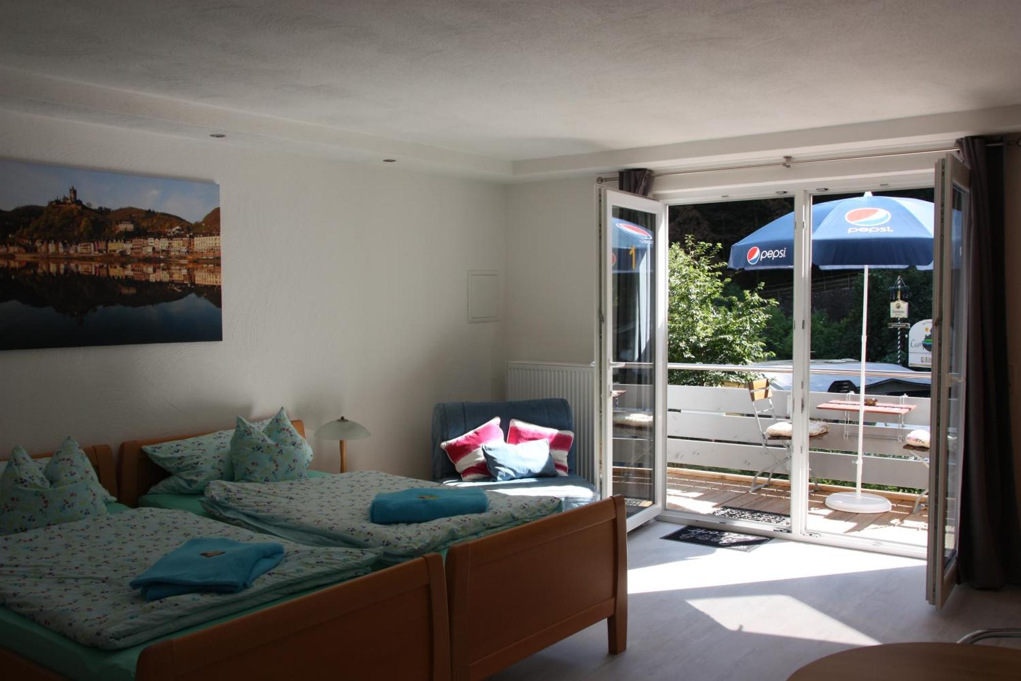 Pension Camping Schausten Cochem Exterior foto